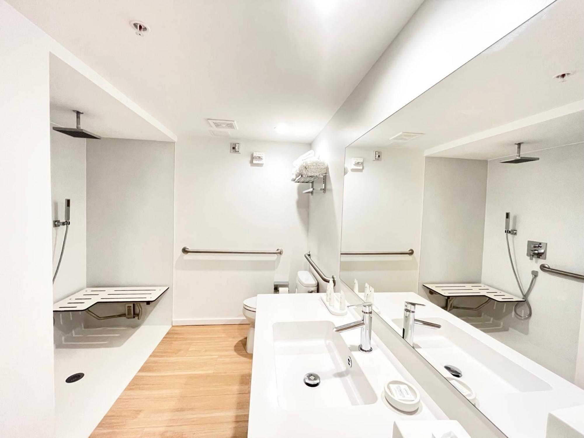 Beach Haus Residences 발하버 객실 사진